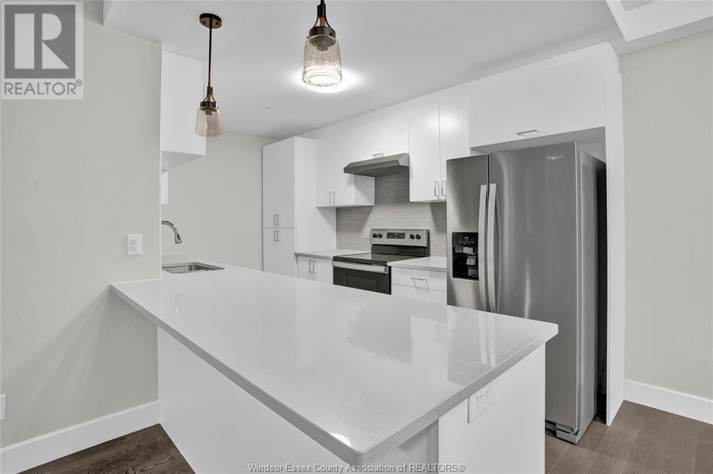 Photo 4 of 2600 Sandwich West Parkway Unit 301, Lasalle ON