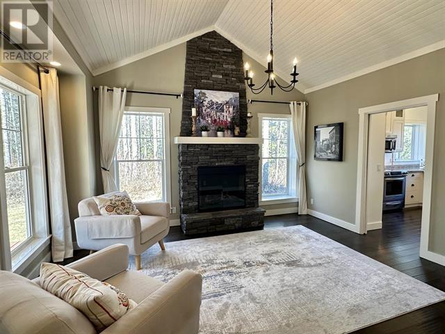 1787 E 16 HIGHWAY, Vanderhoof