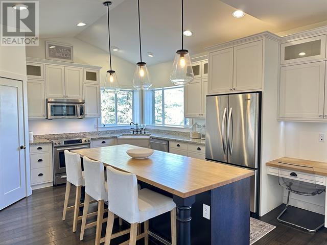 1787 E 16 HIGHWAY, Vanderhoof