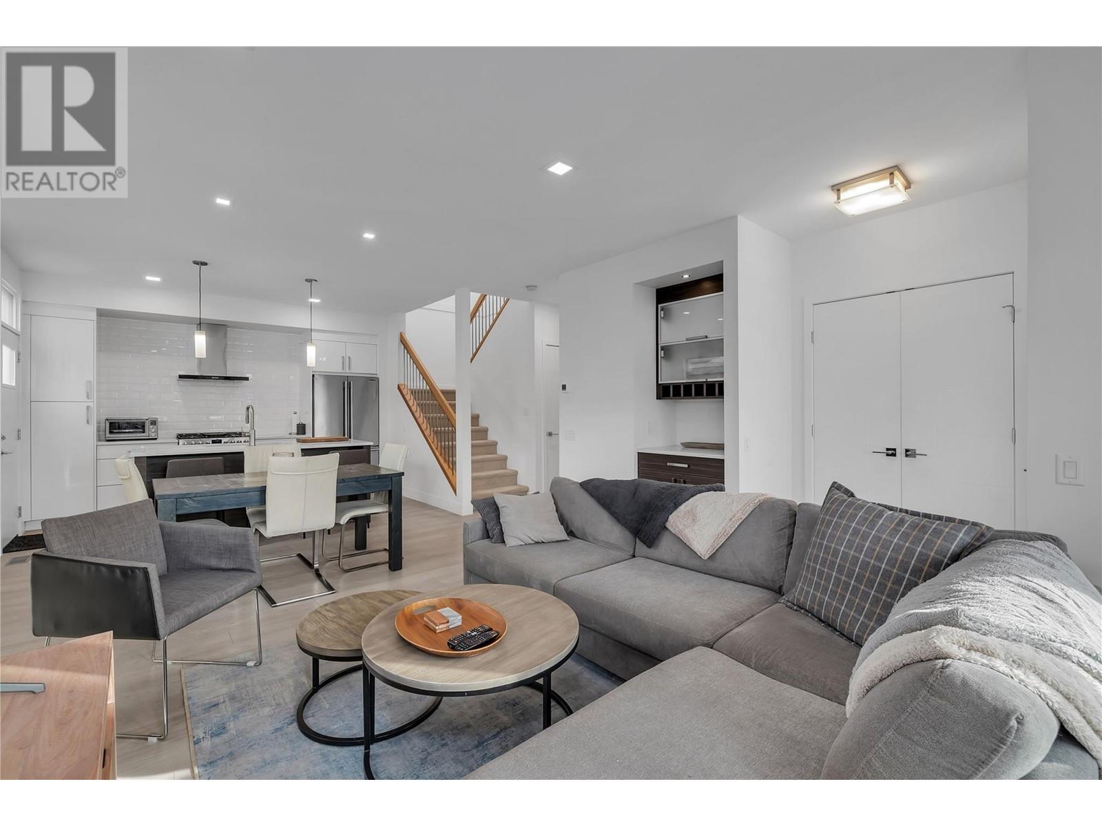  766 Cadder Avenue, Kelowna