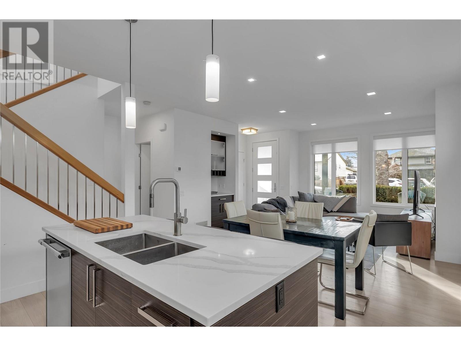  766 Cadder Avenue, Kelowna