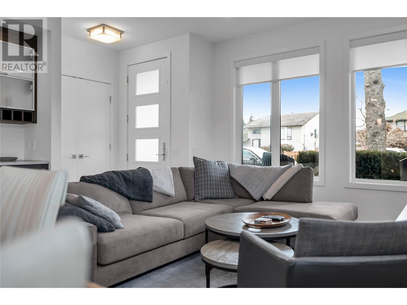  766 Cadder Avenue, Kelowna