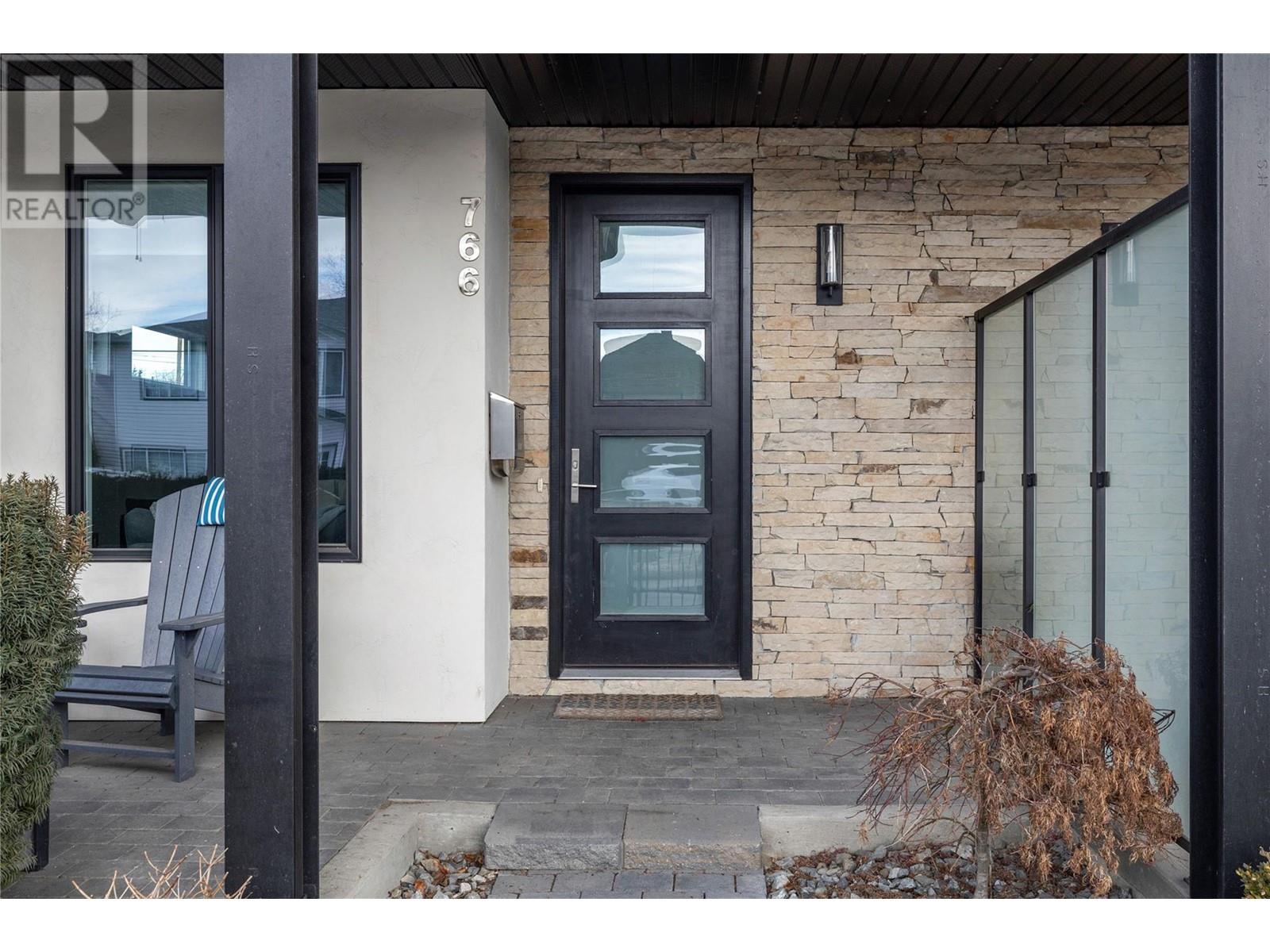  766 Cadder Avenue, Kelowna