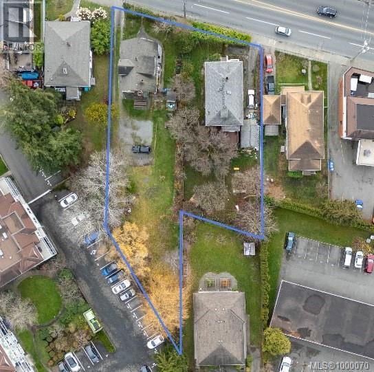 Photo 1 of 378 Burnside Rd E, Saanich BC