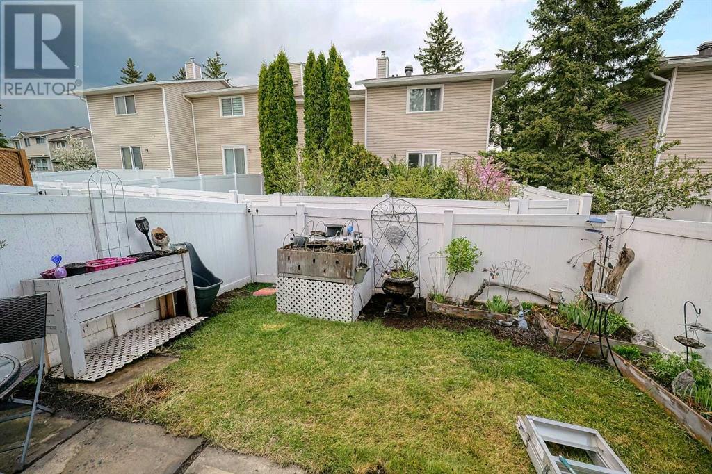Single Family House for Sale in  Woodsman Lane SW Woodbine Calgary 