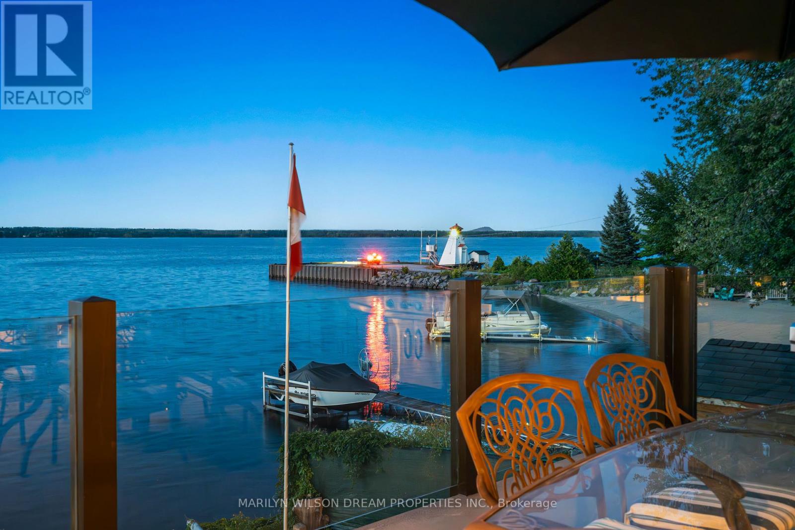 Photo 17 of 614 Lake Street, Mcnab Braeside ON