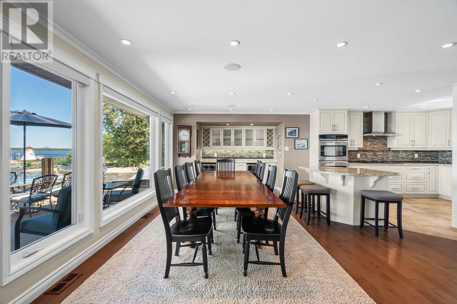 Photo 3 of 614 Lake Street, Mcnab Braeside ON