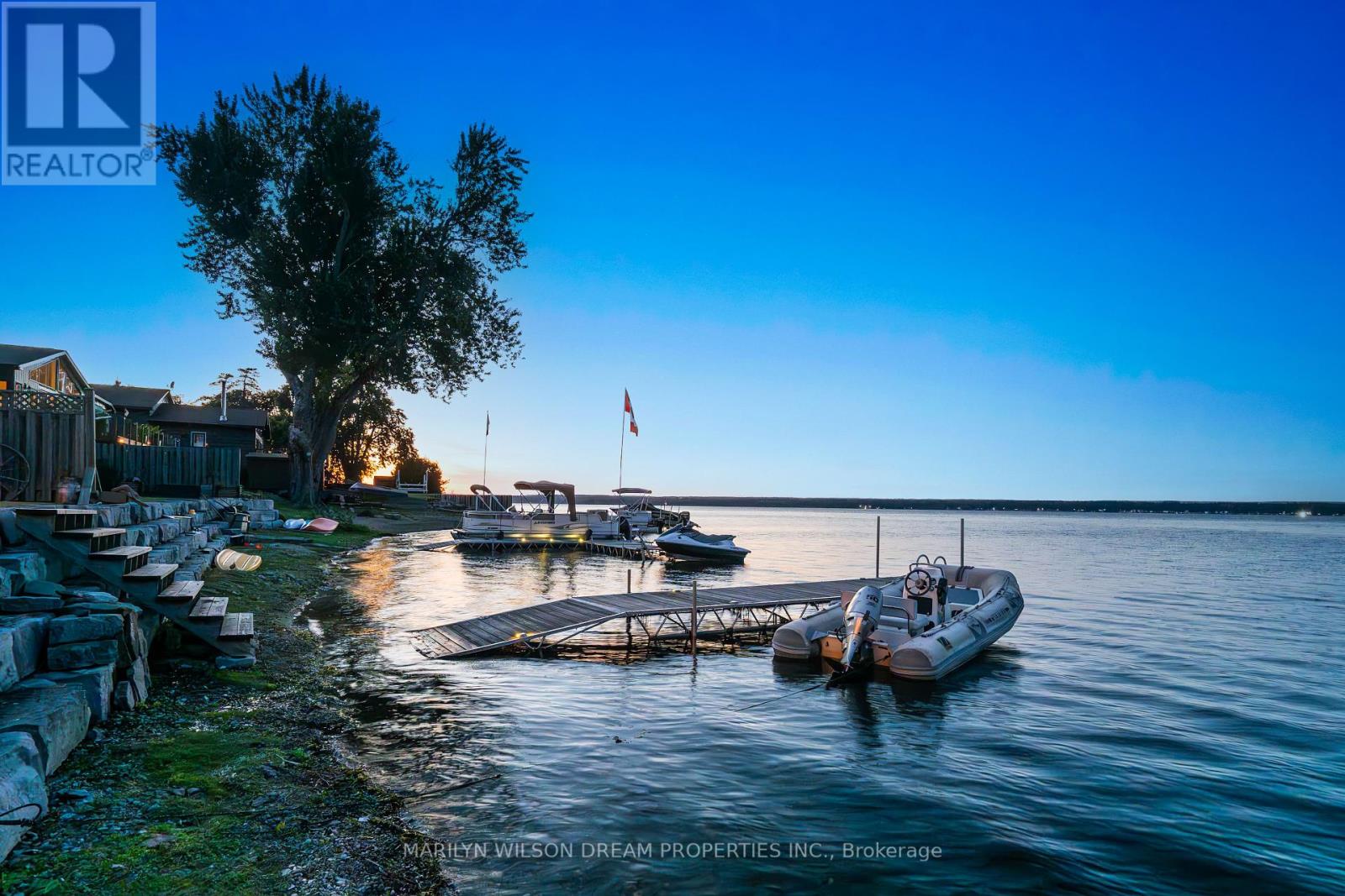Photo 19 of 614 Lake Street, Mcnab Braeside ON