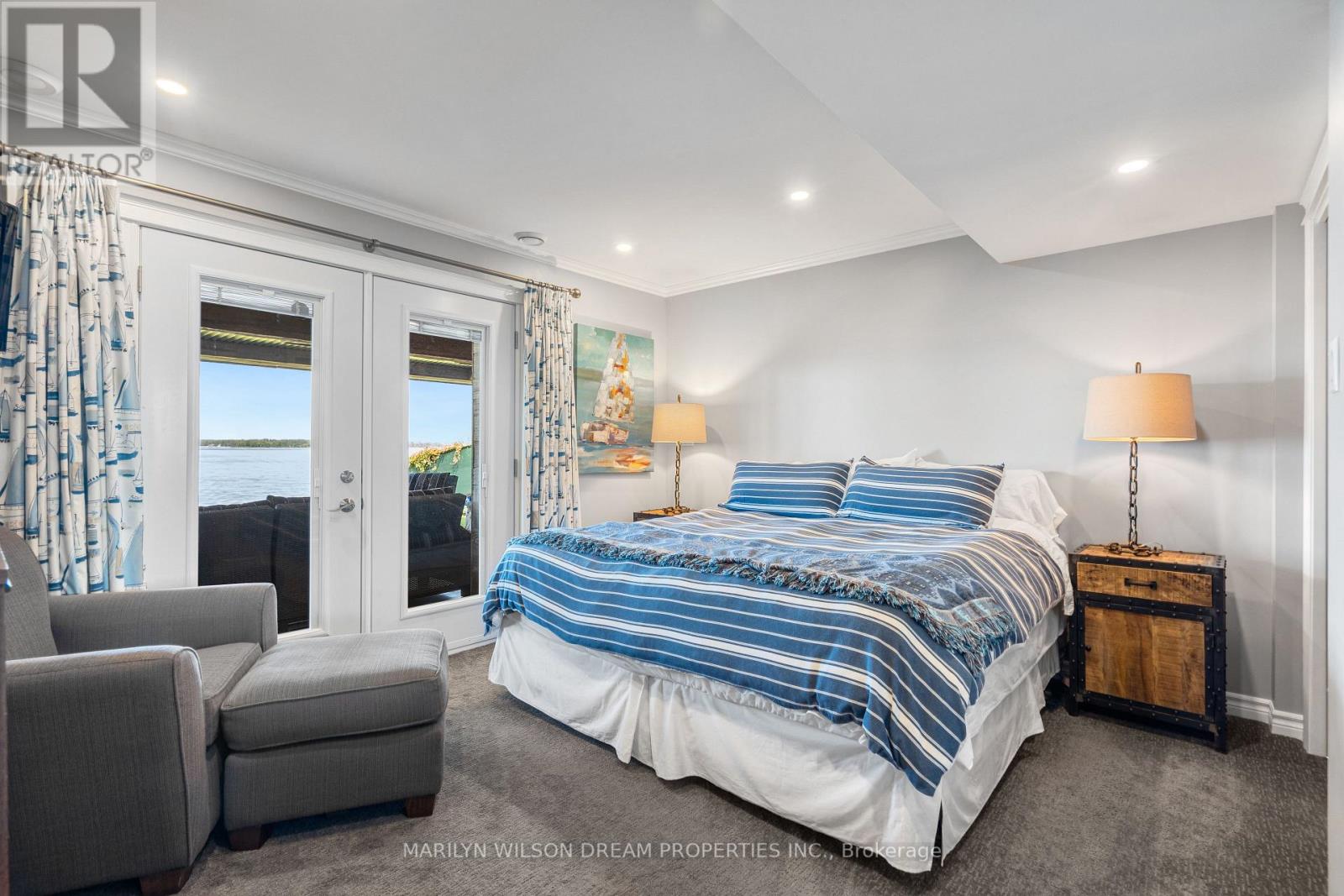 Photo 24 of 614 Lake Street, Mcnab Braeside ON