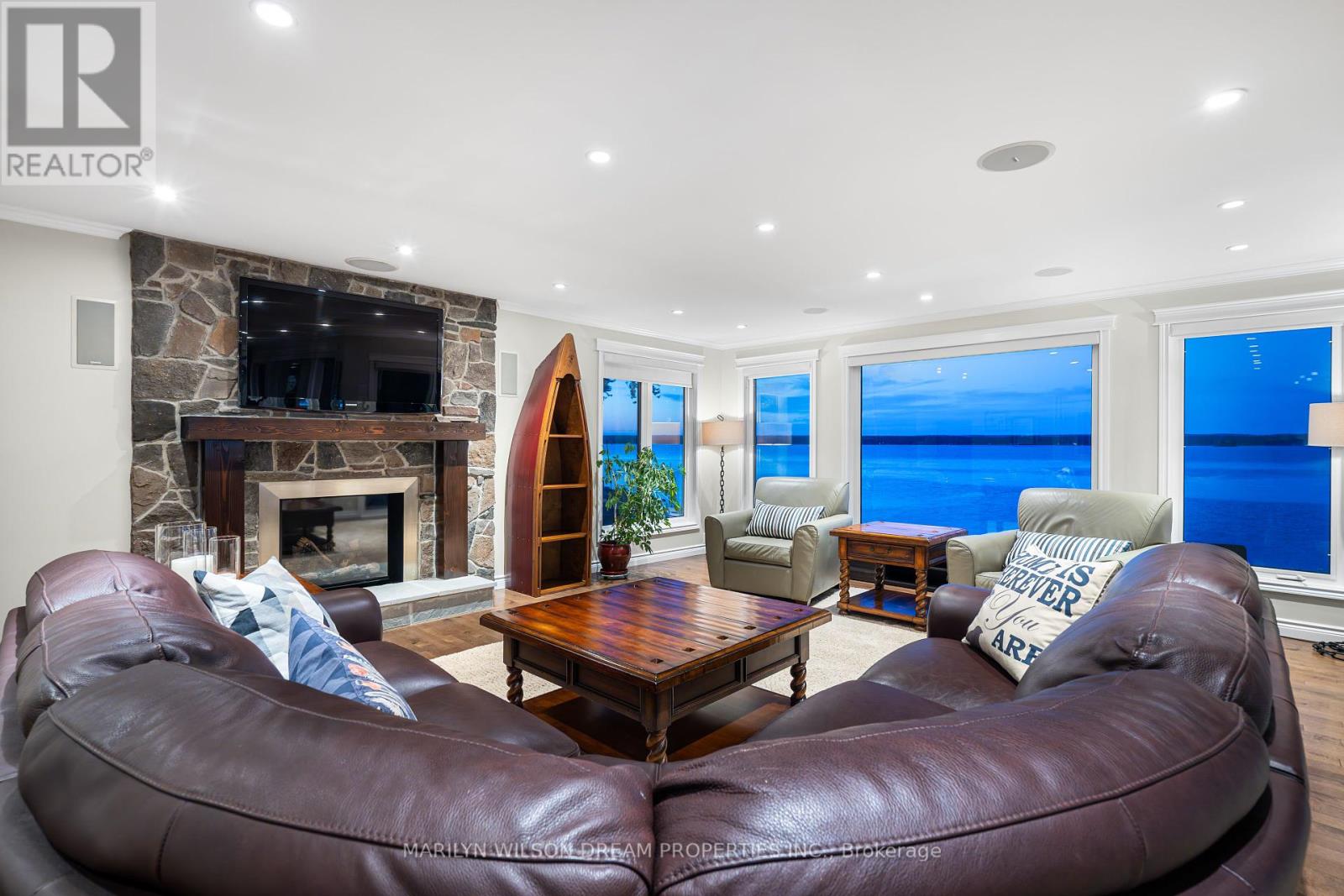 Photo 40 of 614 Lake Street, Mcnab Braeside ON