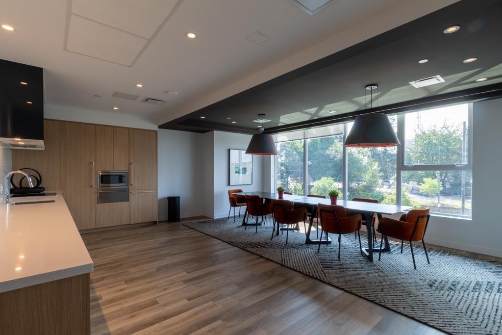 Photo 11 of 405 13655 Fraser Highway, Surrey BC
