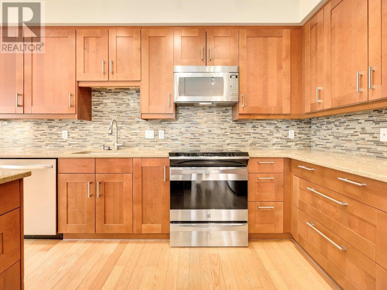 210N 1100 56 STREET, Delta