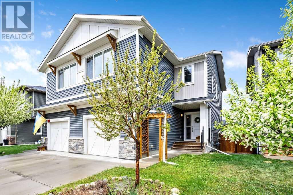 8 Emberside Place, Cochrane