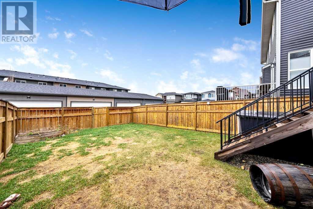 8 Emberside Place, Cochrane