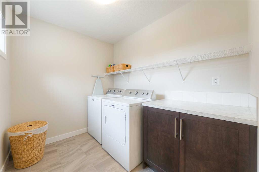 218 Riviera View, Cochrane