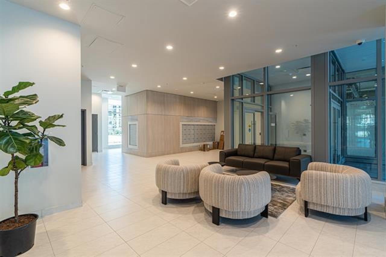 Photo 5 of 2408 9675 King George Boulevard, Surrey BC