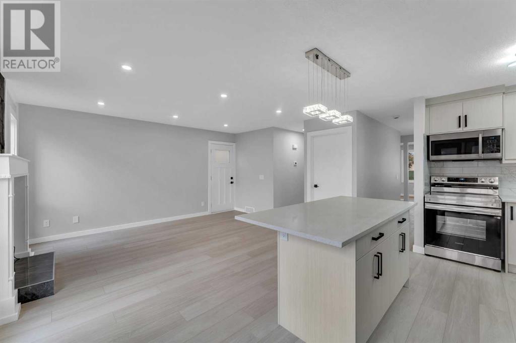 Single Family House for Sale in   Avenue NE Pineridge Calgary 
