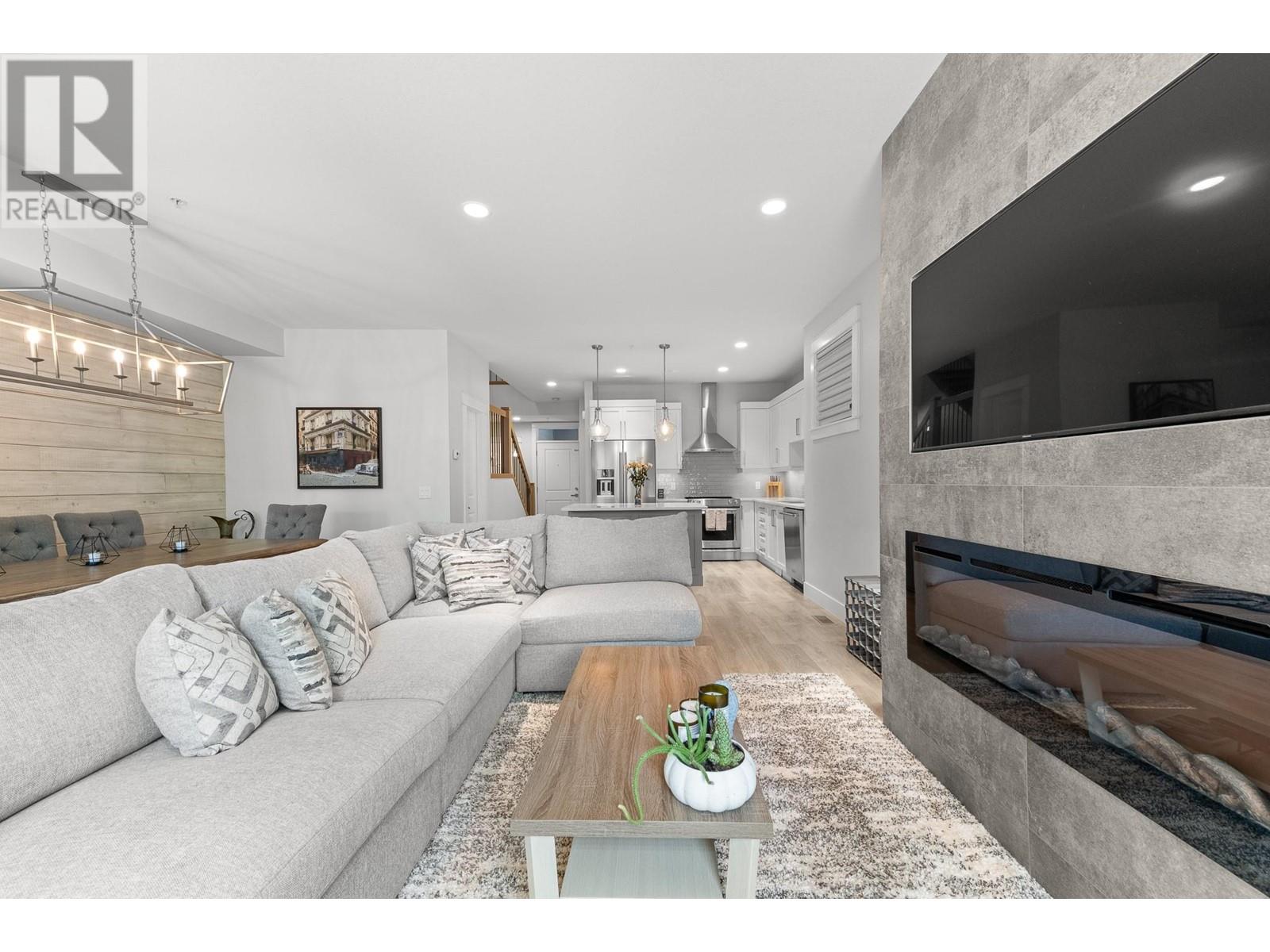 5 12840 Stillwater Court, Lake Country