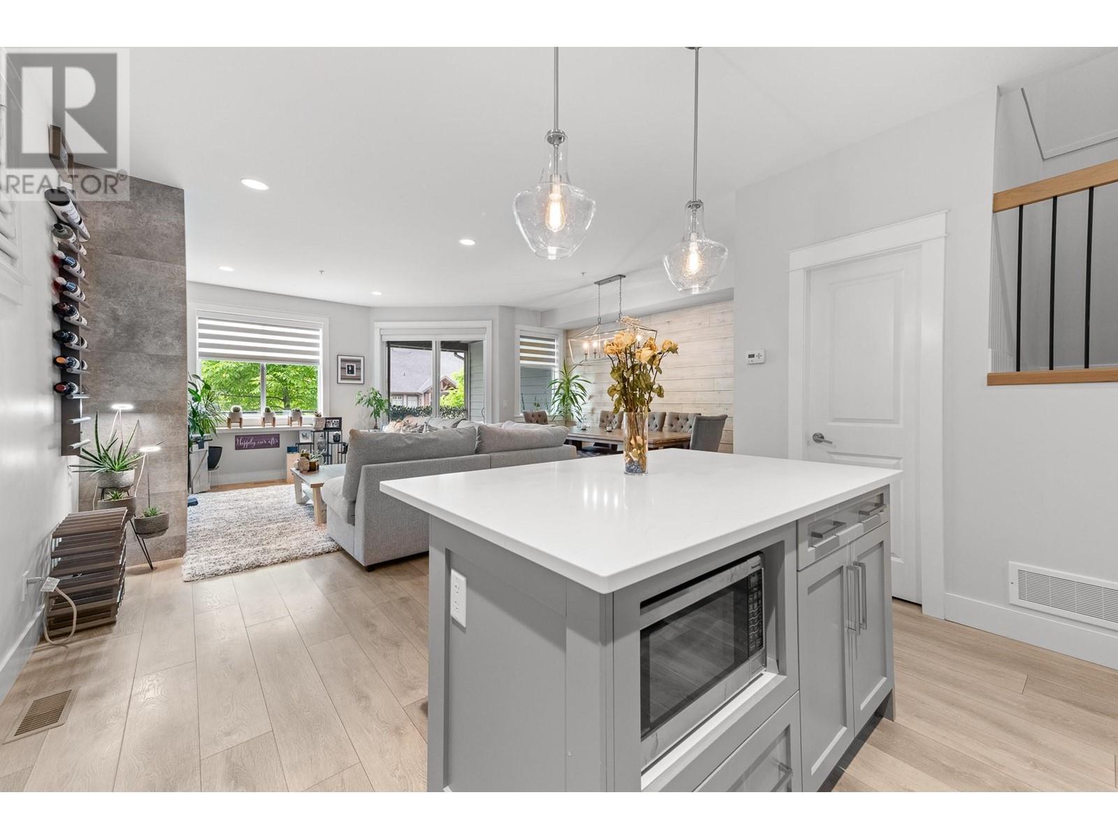 5 12840 Stillwater Court, Lake Country