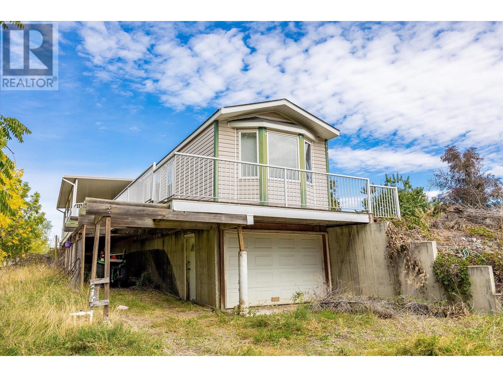 848 Webster Road, Kelowna