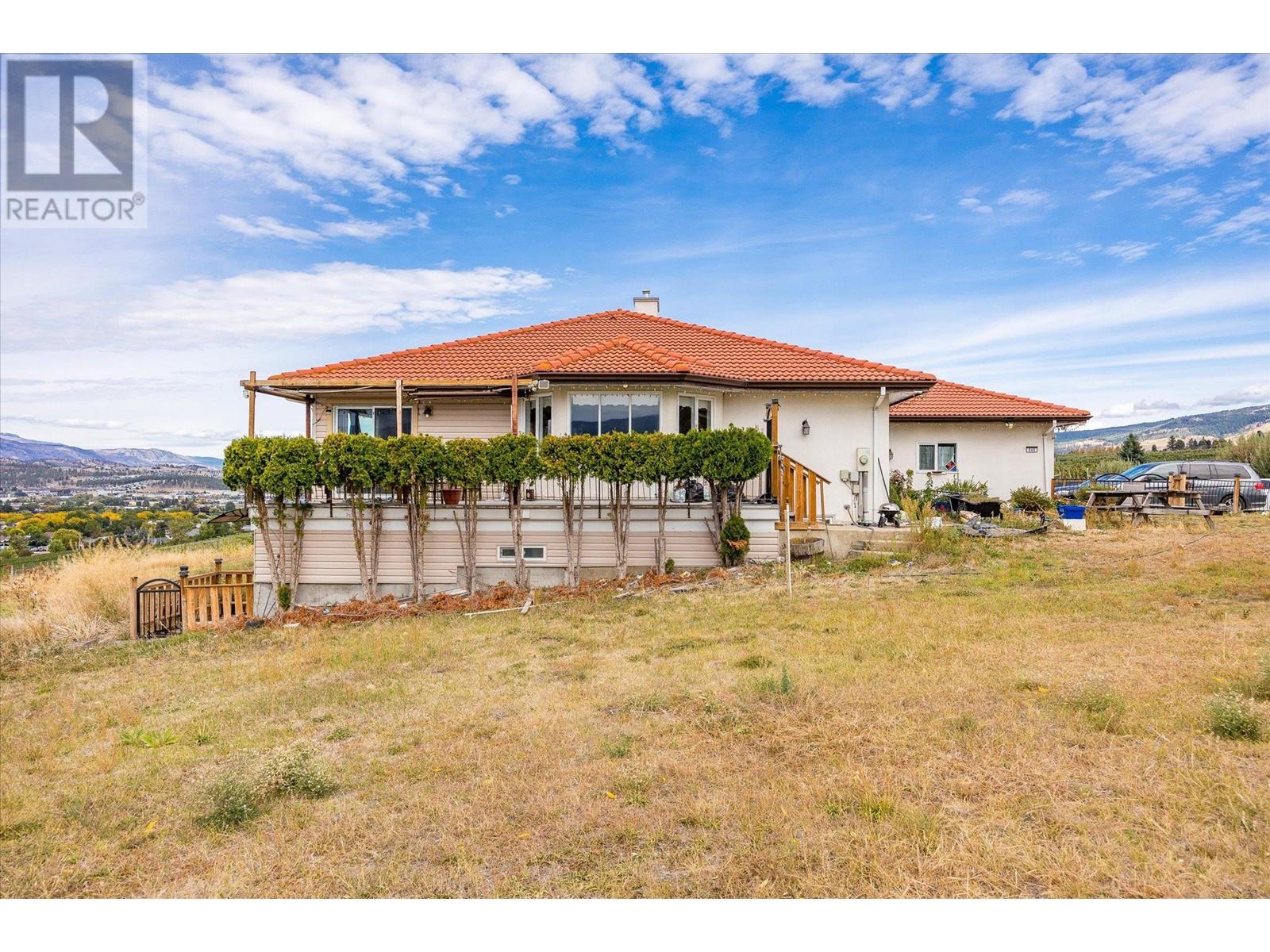 848 Webster Road, Kelowna