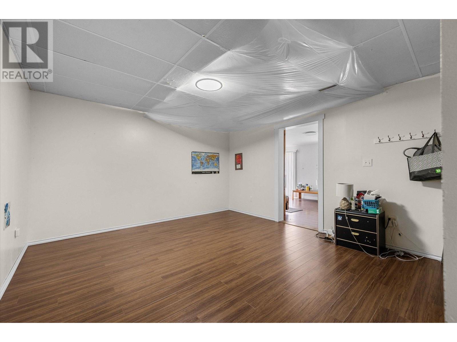 848 Webster Road, Kelowna