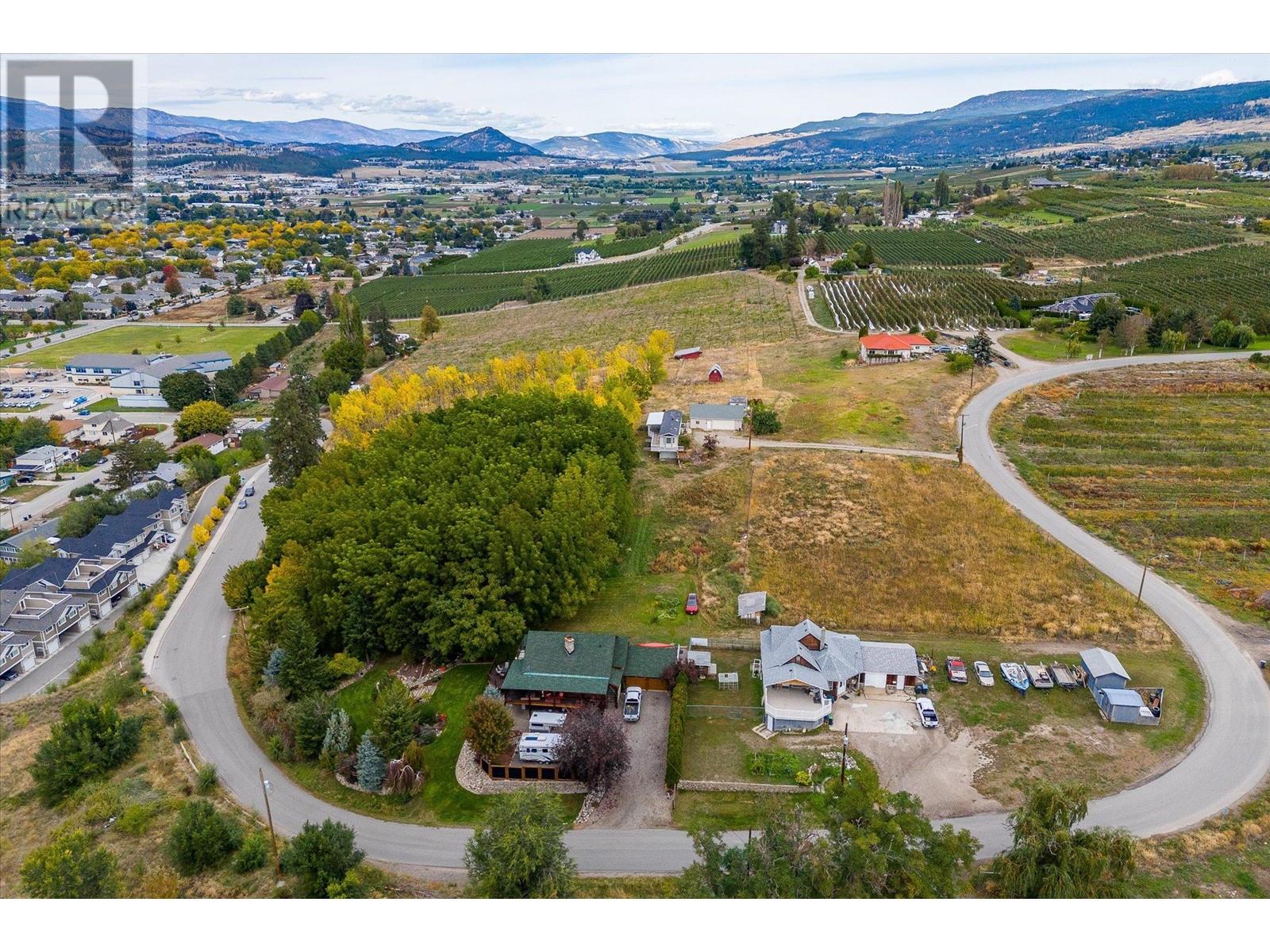 848 Webster Road, Kelowna