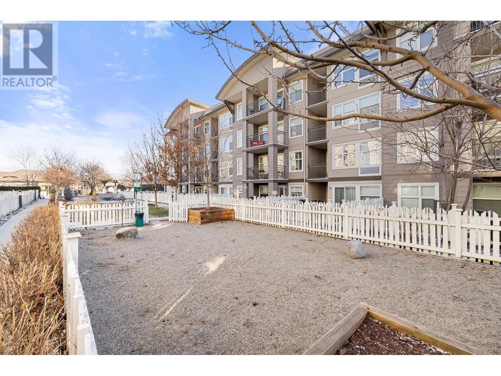 104 539 Yates Road, Kelowna