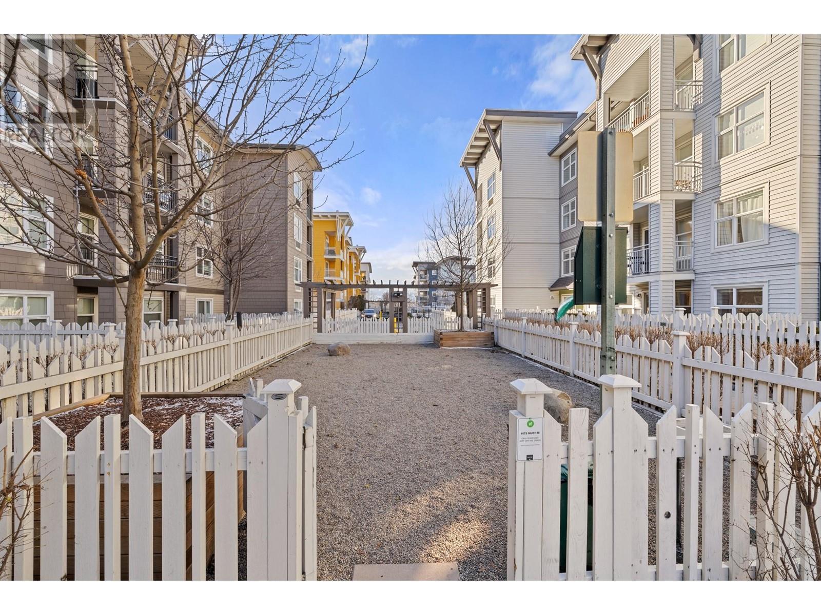 104 539 Yates Road, Kelowna