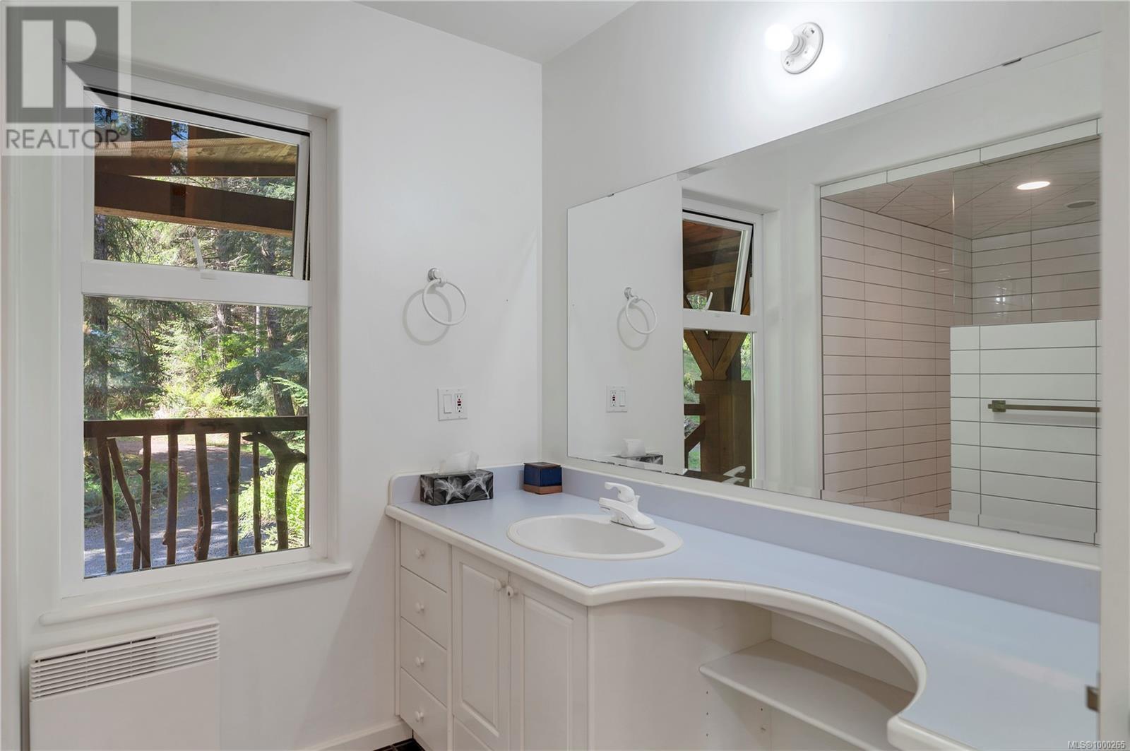 1747 Hyacinthe Bay Rd, Quadra Island