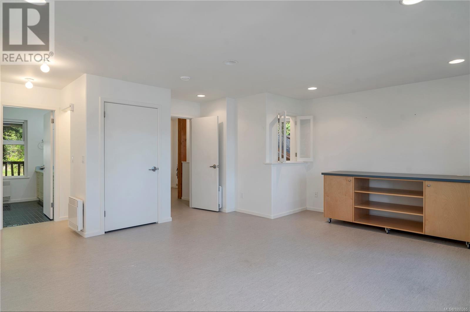 1747 Hyacinthe Bay Rd, Quadra Island