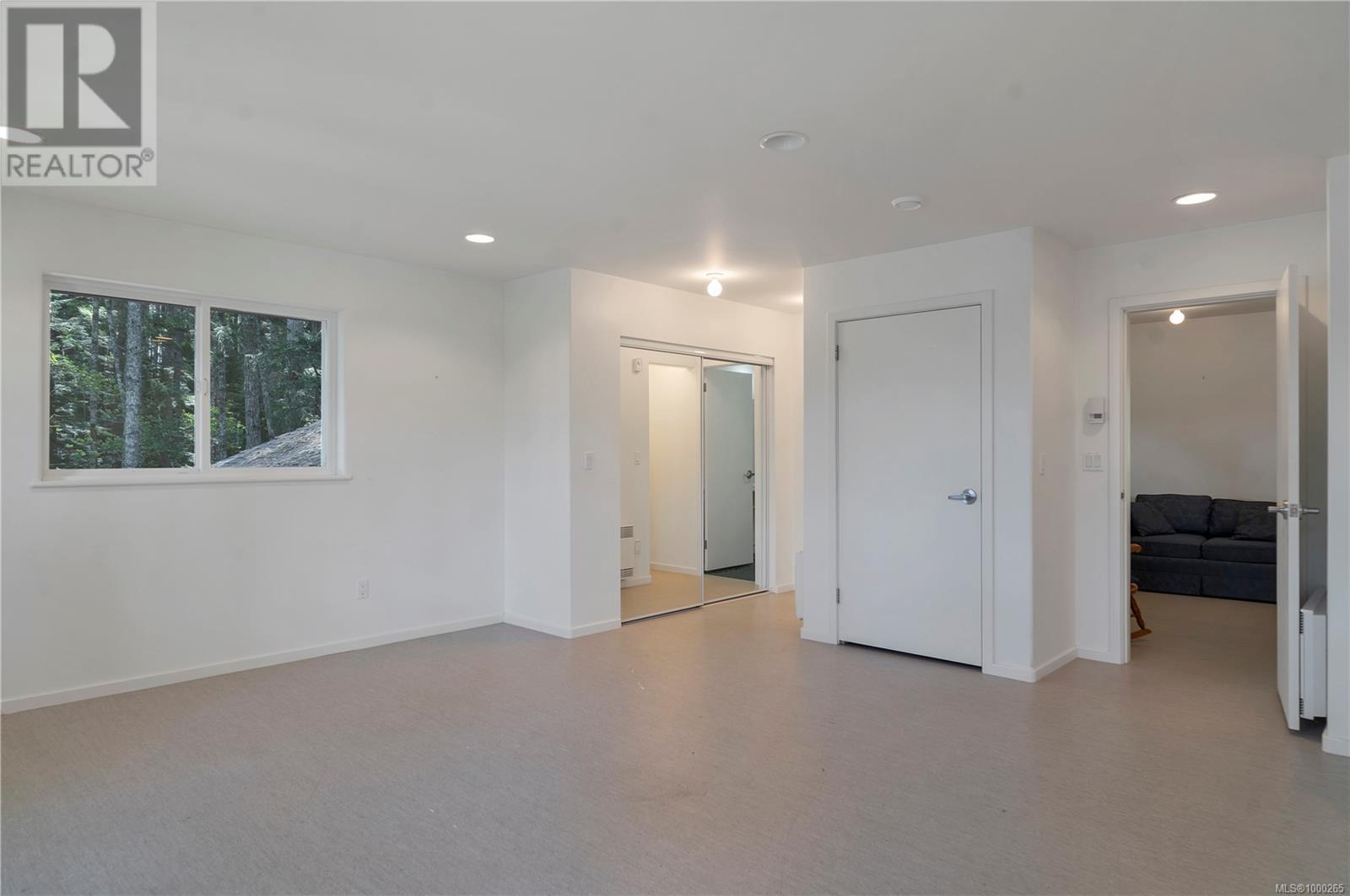 1747 Hyacinthe Bay Rd, Quadra Island
