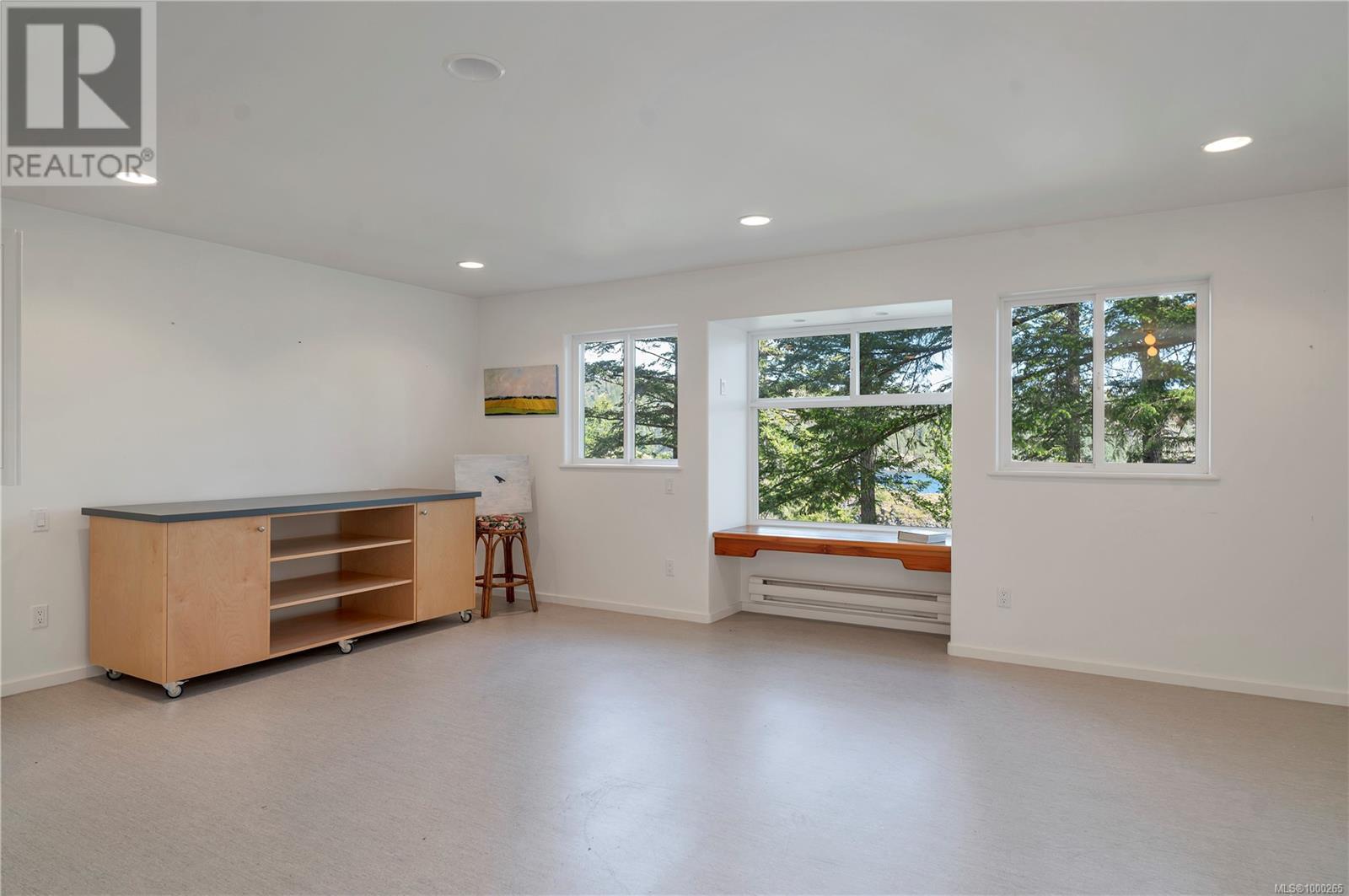 1747 Hyacinthe Bay Rd, Quadra Island