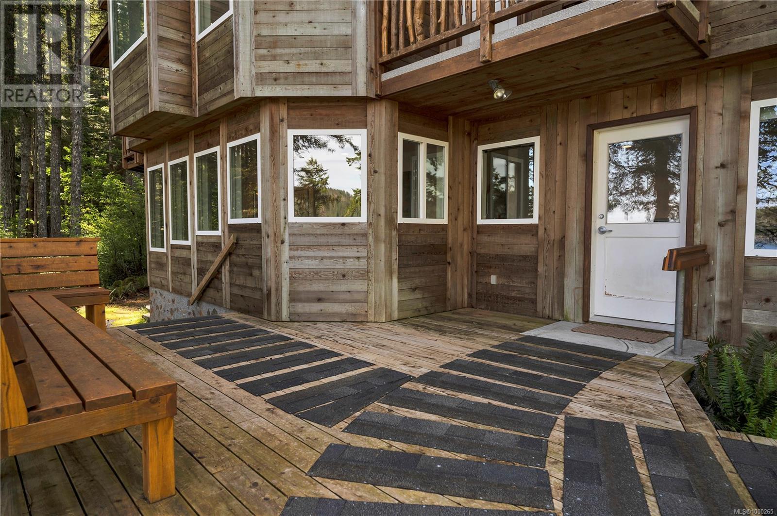 1747 Hyacinthe Bay Rd, Quadra Island