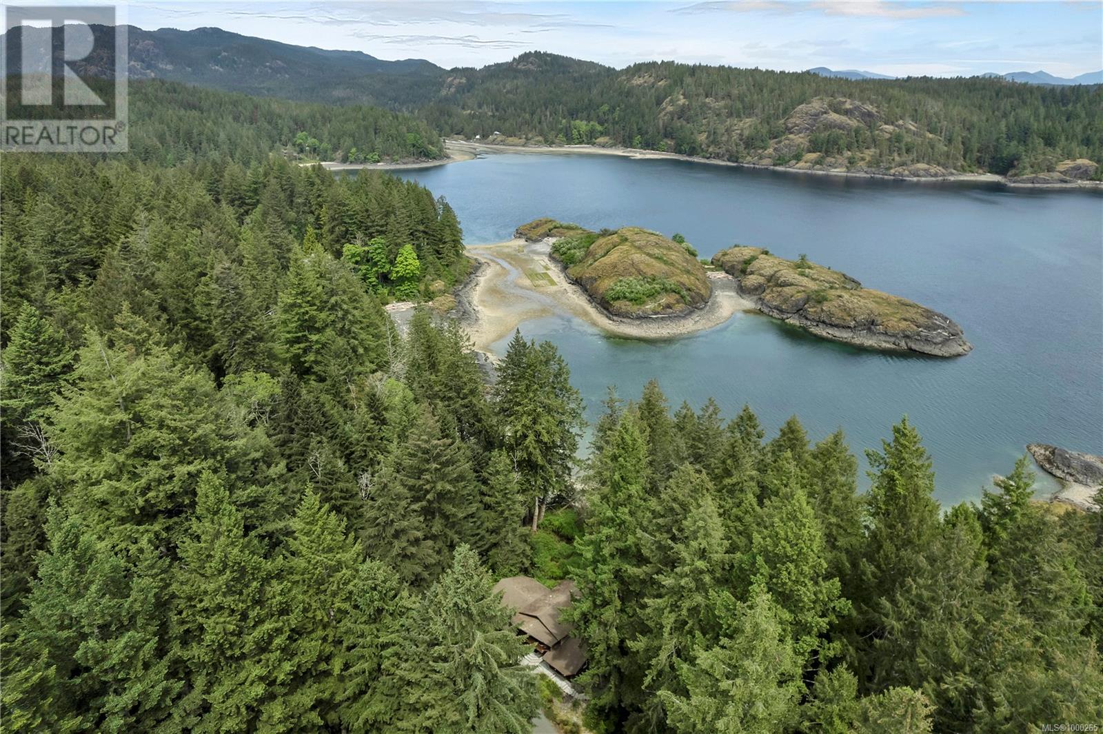 1747 Hyacinthe Bay Rd, Quadra Island