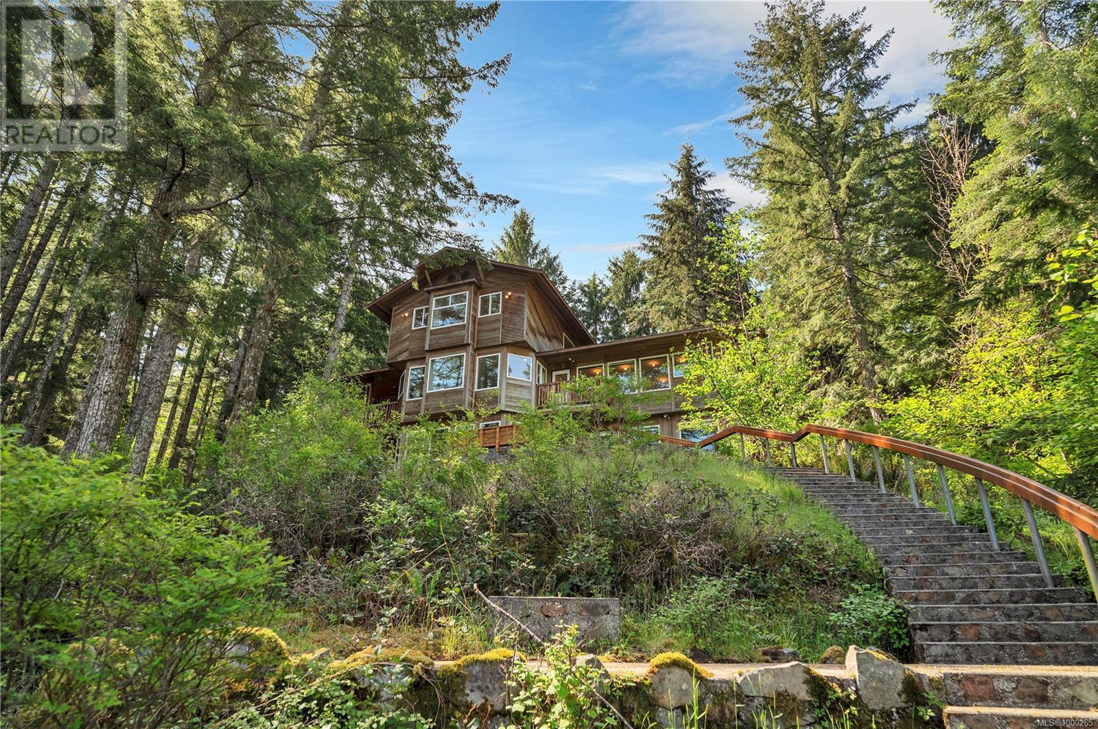 1747 Hyacinthe Bay Rd, Quadra Island