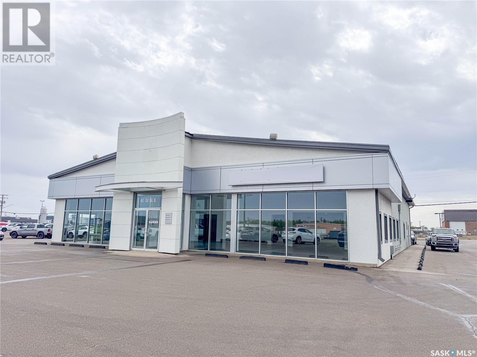 Photo 17 of 60 38th Street E, Prince Albert SK