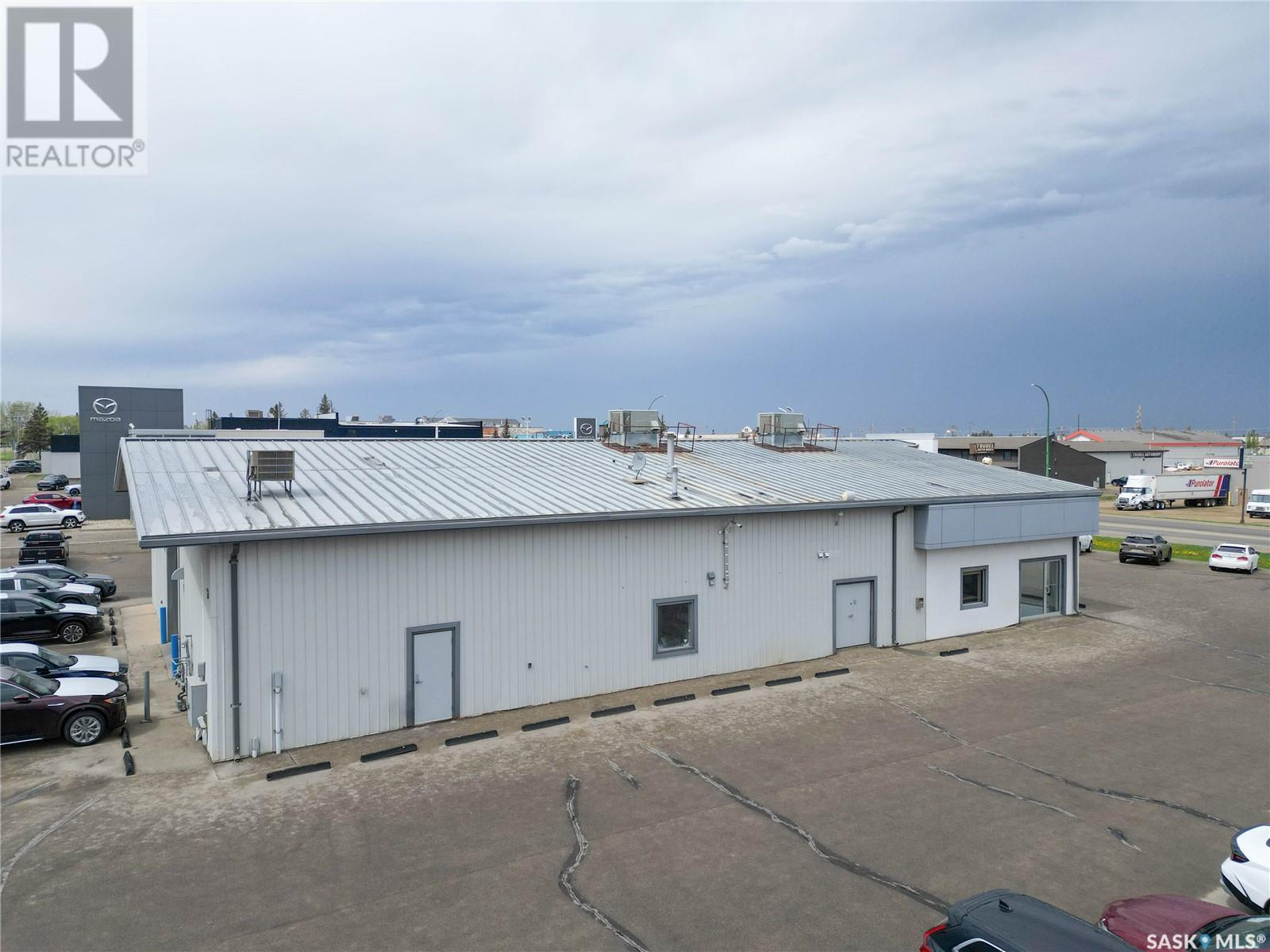 Photo 23 of 60 38th Street E, Prince Albert SK