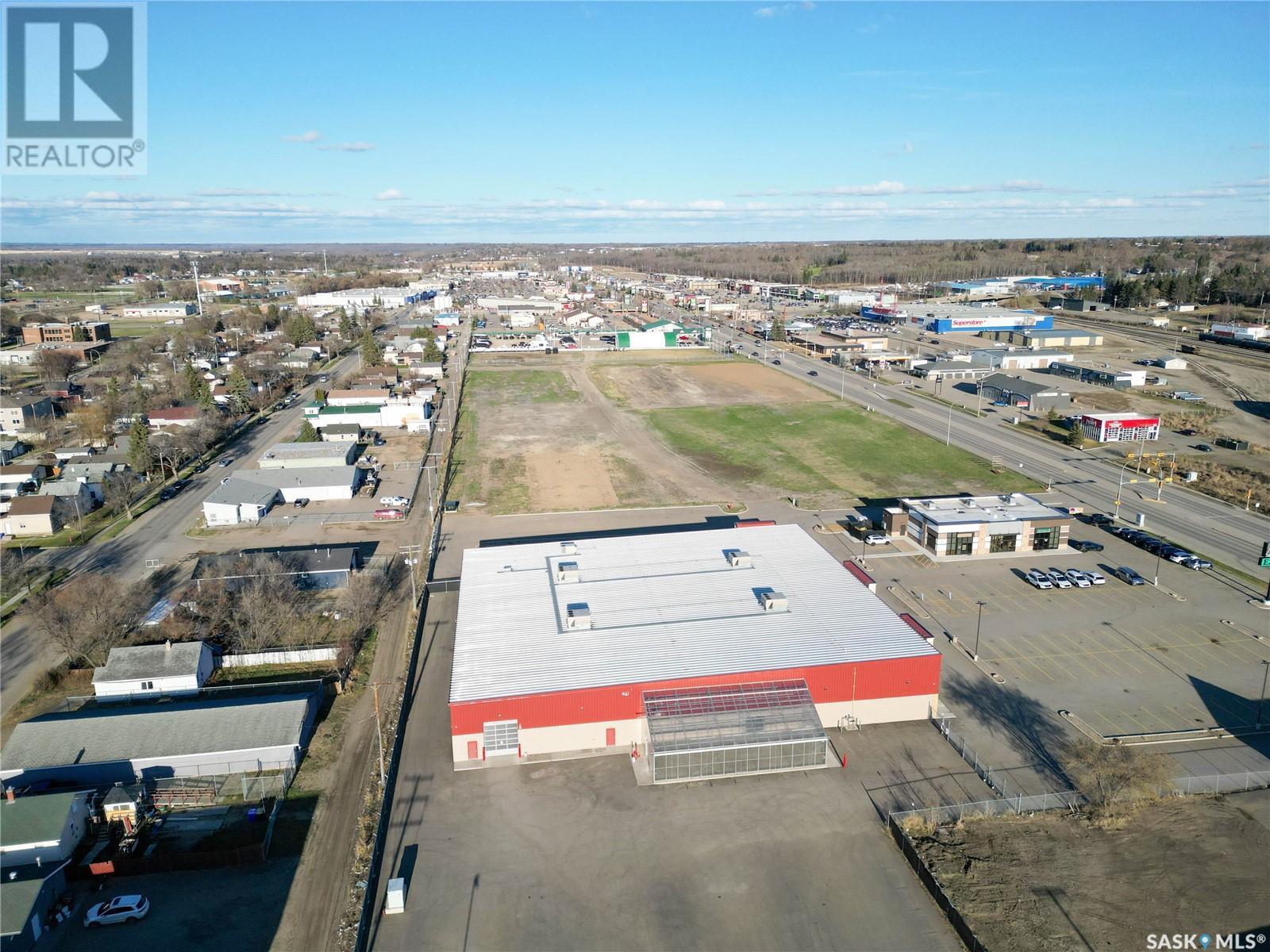 Photo 3 of 300 15th Street E, Prince Albert SK