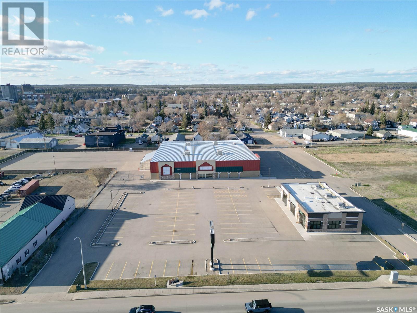 Photo 30 of 300 15th Street E, Prince Albert SK