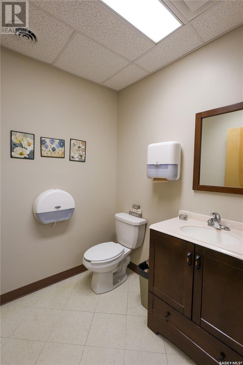 Photo 18 of 888 Central Avenue, Prince Albert SK