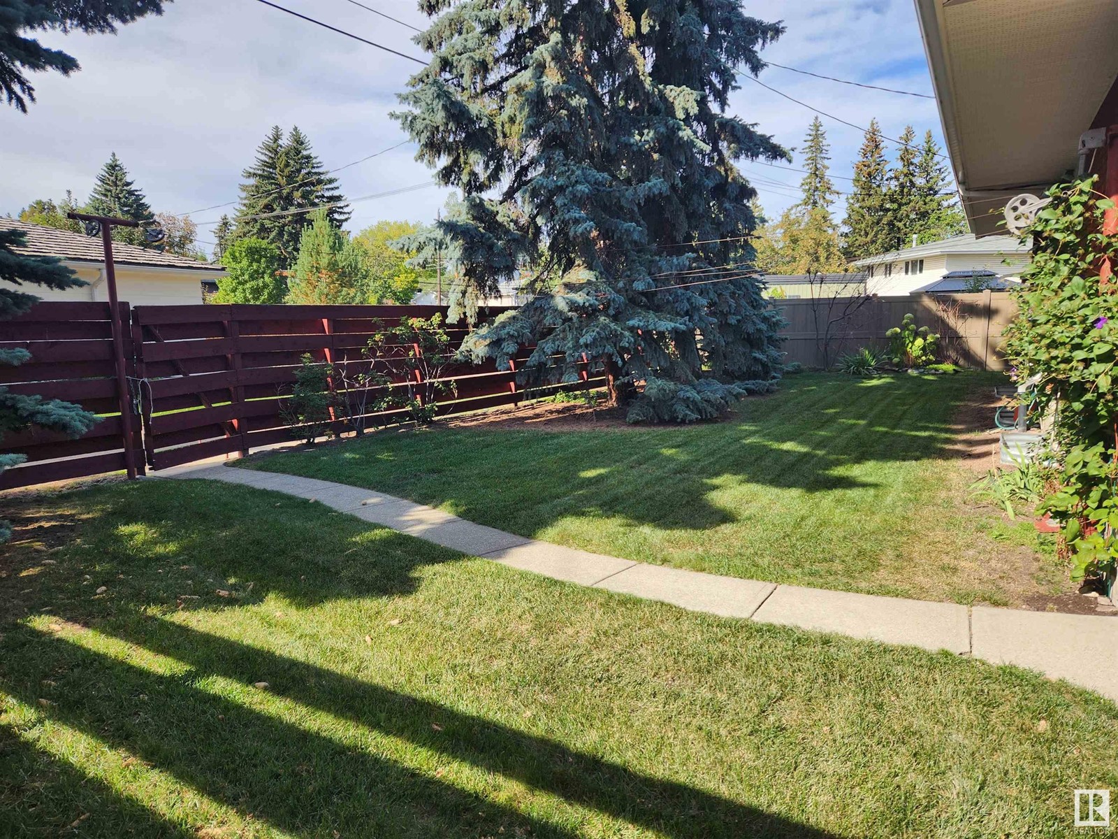 8604 BUENA VISTA RD NW, Edmonton