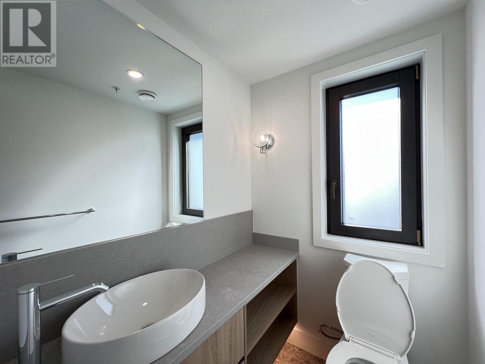 35 6370 OAK STREET, Vancouver