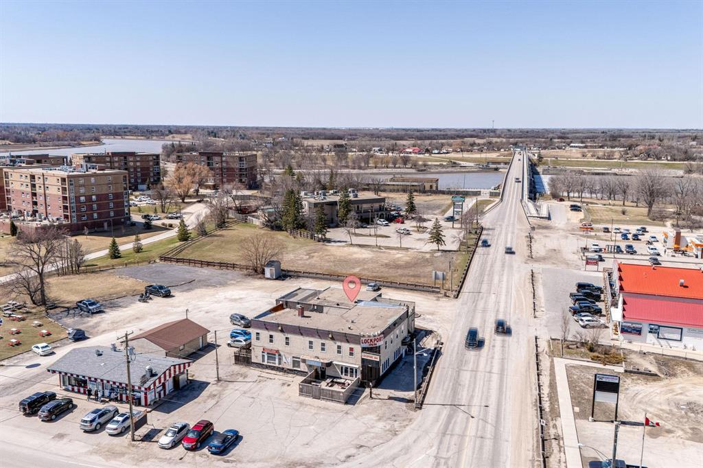 Photo 12 of 6970 Henderson Highway, Winnipeg MB