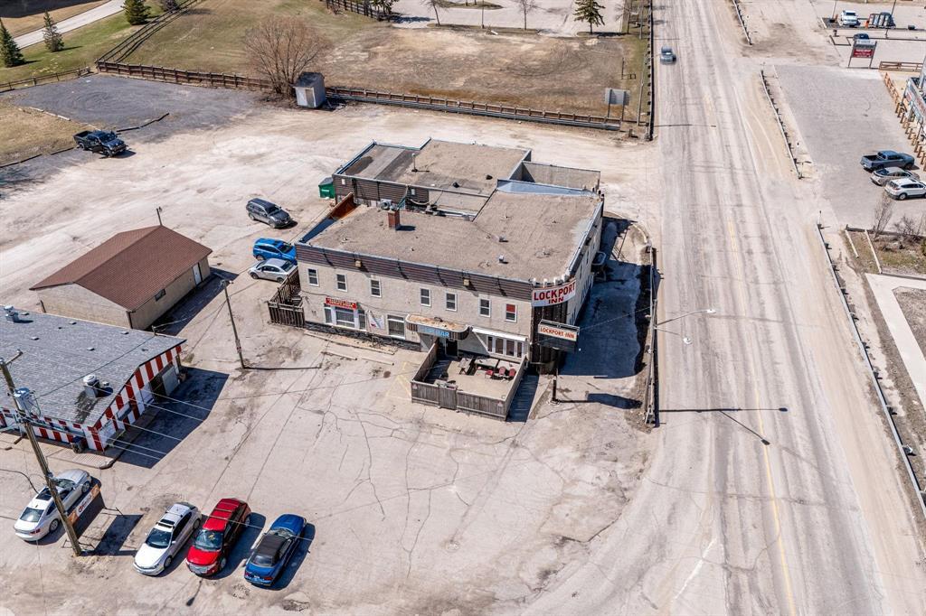 Photo 4 of 6970 Henderson Highway, Winnipeg MB