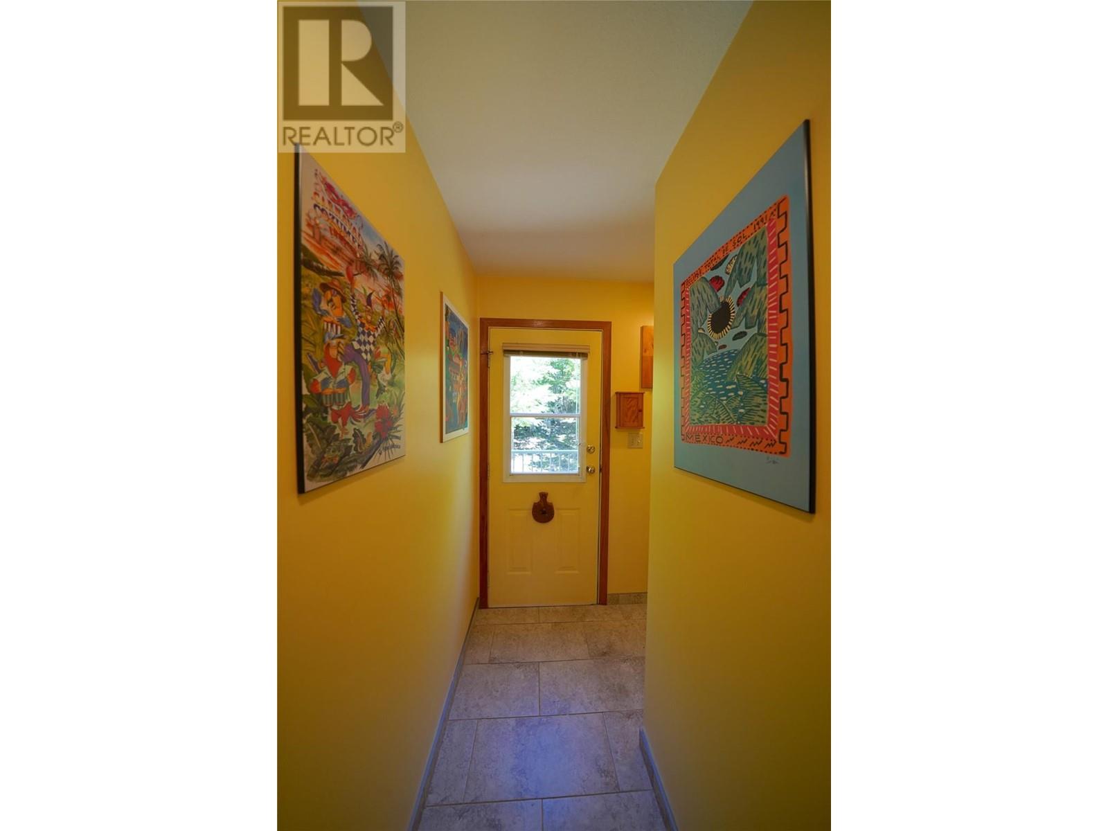425 Alexander Road - 25