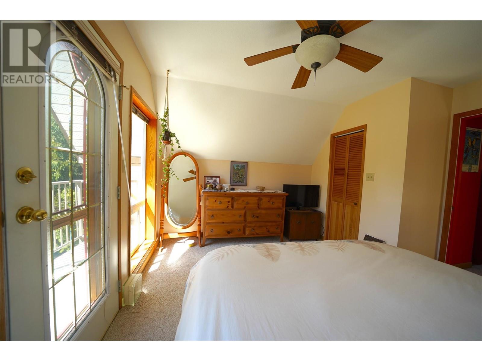 425 Alexander Road - 38