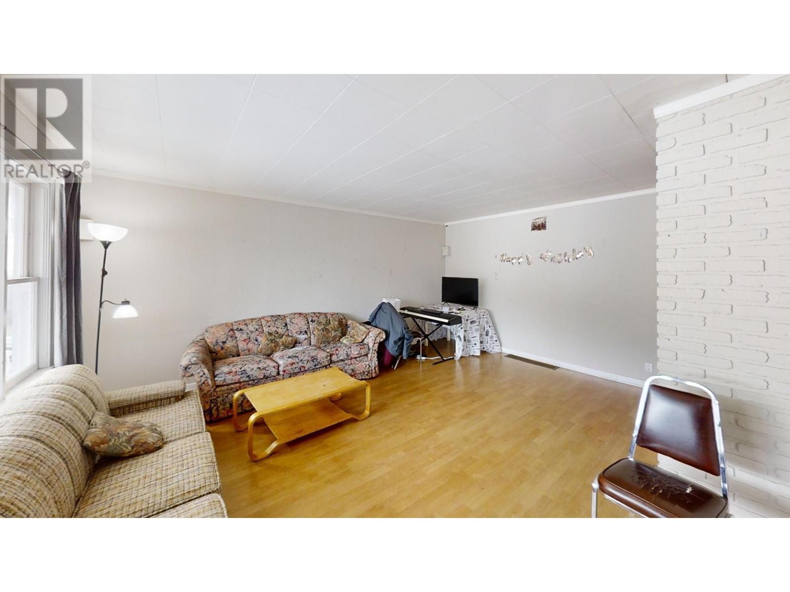 Photo 11 of 311 Gore Street, Nelson BC