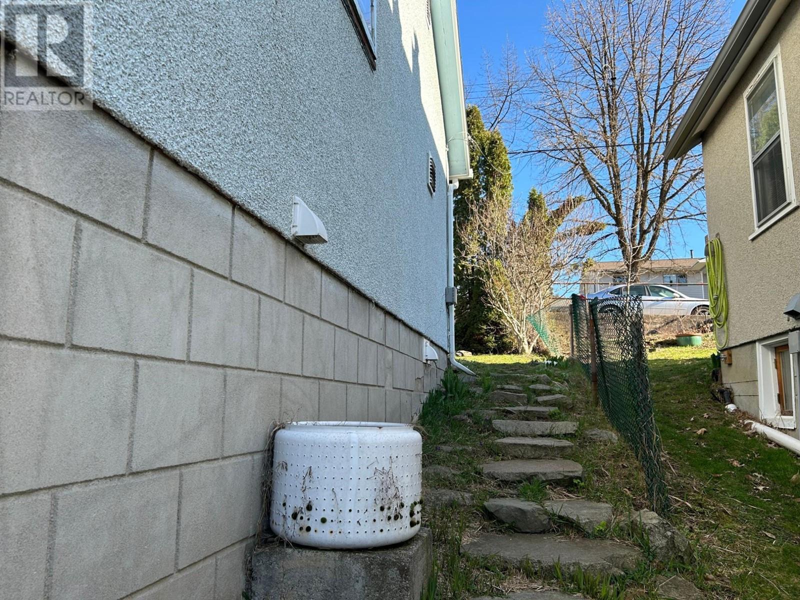Photo 23 of 311 Gore Street, Nelson BC