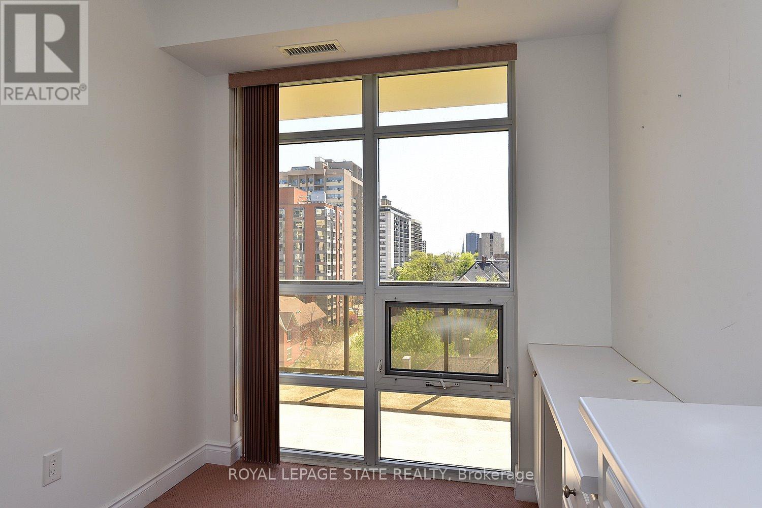Photo 11 of 604 90 Charlton Avenue W, Hamilton ON